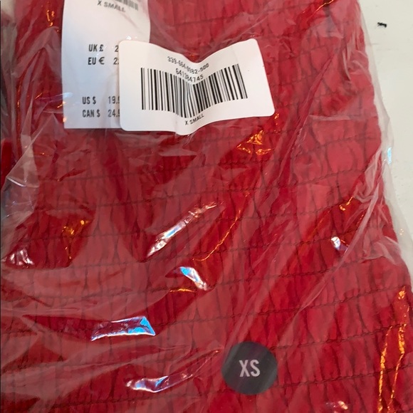 HOLLISTER Smocked Square-Neck Crop Top - Red - Picture 7 of 9